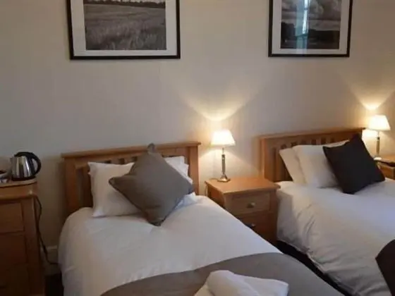 İki Ayrı Yataklı Oda, Banyolu/Duşlu