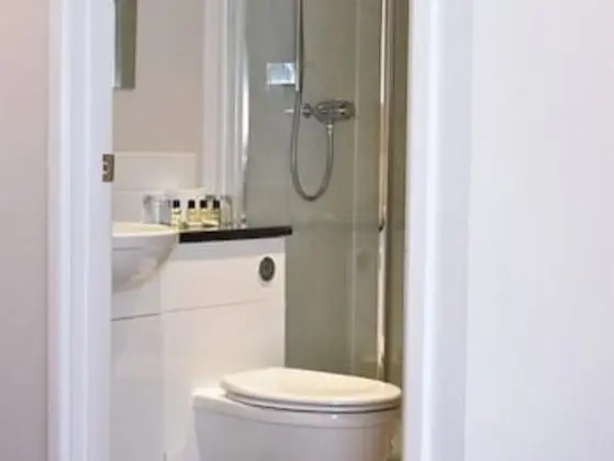 Tek Kişilik Oda, Banyolu/Duşlu