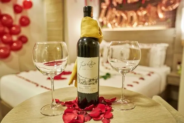 Deluxe Tek Büyük veya İki Ayrı Yataklı Oda