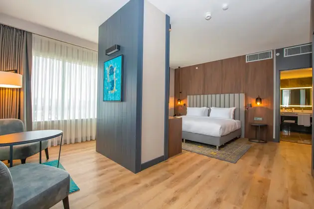 Premium  Lounge Access - Ns