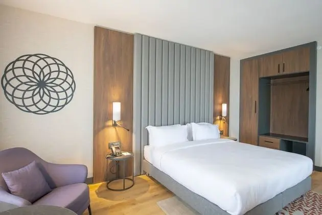 Junior Suite, 1 King Bed