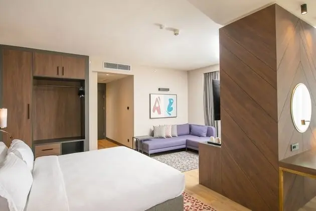 Junior Suite, 1 King Bed