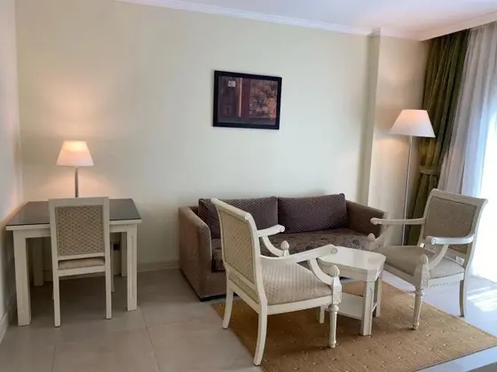Junior Suite Custom Direkt Deniz Manzaralı Oda