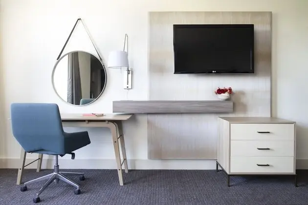 Premium Oda, 1 En Büyük (King) Boy Yatak (Worklife High Floor)