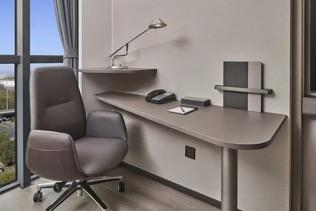 Süit, 1 Yatak Odası, Business Dinlenme Salonu Kullanımı