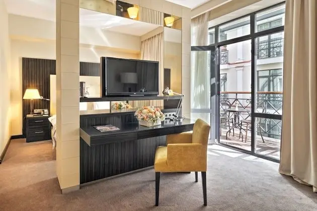 Premium Oda, 1 En Büyük (King) Boy Yatak, Balkon