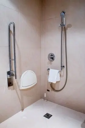 Standard Oda, 1 Çift Kişilik Yatak, Engellilere Uygun