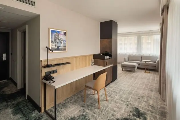 Premium Süit, 1 En Büyük (King) Boy Yatak (Living Area and Lounge Access)