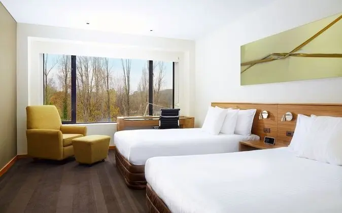 Premium Oda, 2 Çift Kişilik Yatak, Park Manzaralı (Glebe Park View)