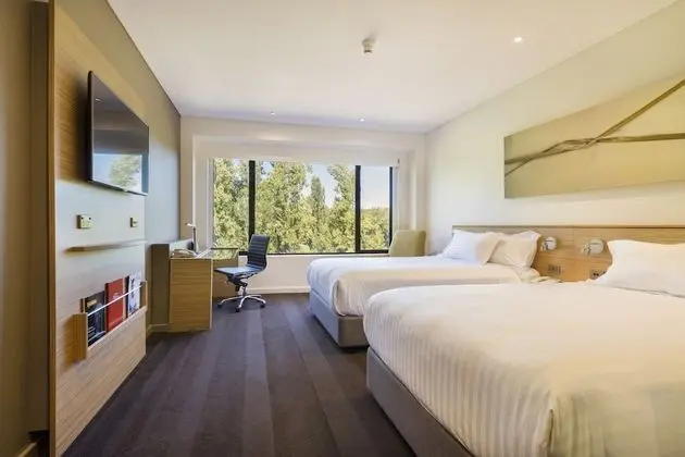 Premium Oda, 2 Çift Kişilik Yatak, Park Manzaralı (Glebe Park View)