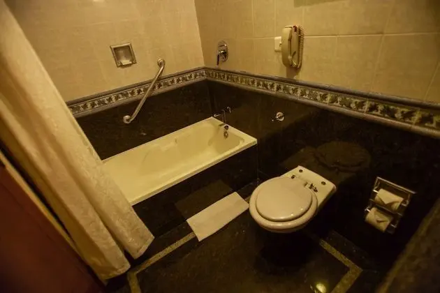 Standard Oda, 1 En Büyük (King) Boy Yatak, Havuz Manzaralı
