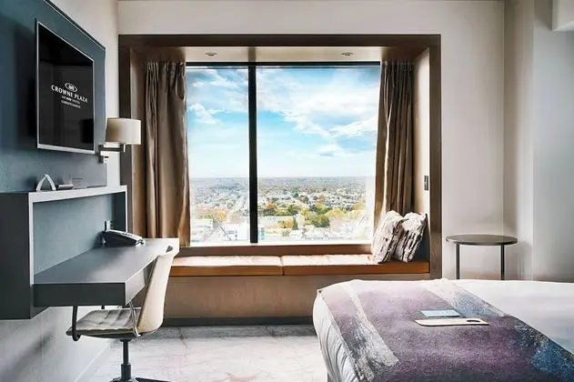Standard Oda, 1 En Büyük (King) Boy Yatak, Şehir Manzaralı (High Floor)