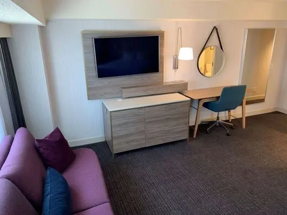 Süit, 1 En Büyük (King) Boy Yatak, Engellilere Uygun (Mobility Roll in Shower One Bedroom)