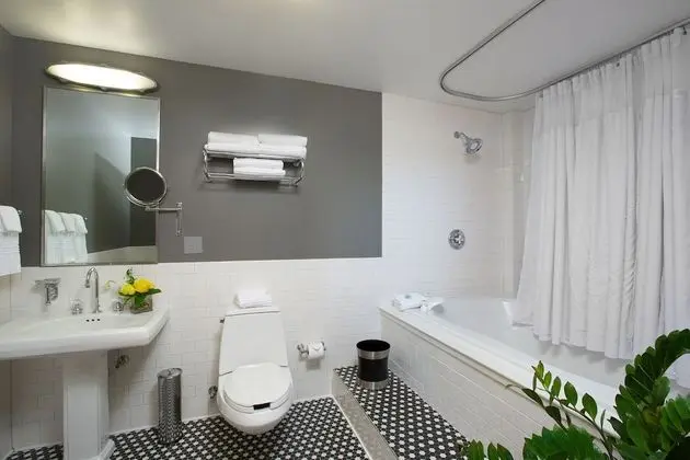 Superior Oda, 1 En Büyük (King) Boy Yatak (Preferred Loft King)