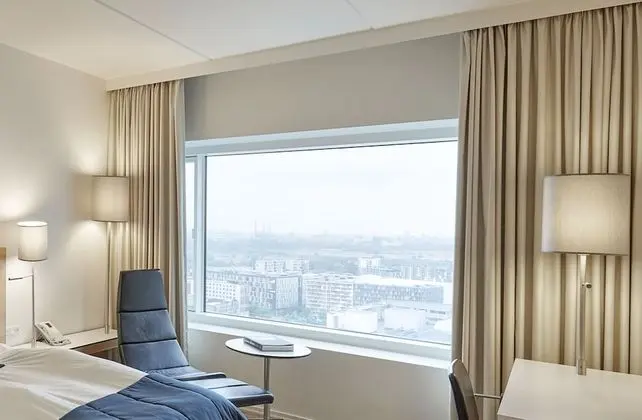 Standard Oda, 1 En Büyük (King) Boy Yatak, Şehir Manzaralı (High Floor)