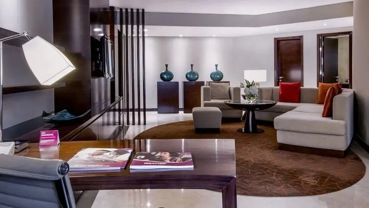 Süit, 1 Yatak Odası, Business Dinlenme Salonu Kullanımı