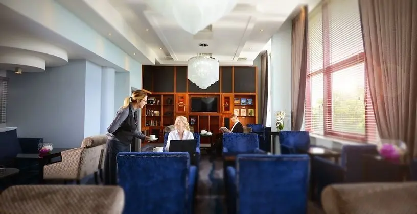 Premium Oda, 1 En Büyük (King) Boy Yatak, Business Dinlenme Salonu Kullanımı