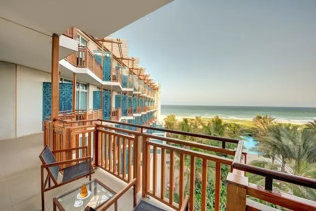 Premium Oda, 1 En Büyük (King) Boy Yatak, Balkon, Deniz Manzaralı (Seafront)