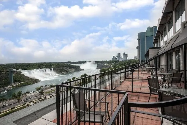 Standard Oda, 1 En Büyük (King) Boy Yatak, Balkon, Manzaralı (Niagara Falls View)