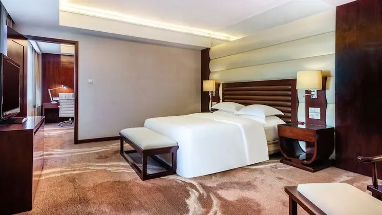 Süit, 1 Yatak Odası, Business Dinlenme Salonu Kullanımı (Club Floor)