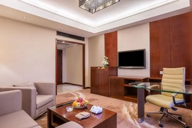 Süit, 1 Yatak Odası, Business Dinlenme Salonu Kullanımı (Club Floor)