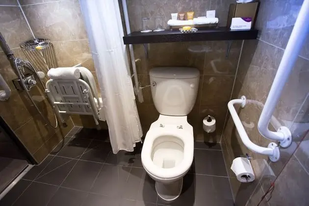 Standard Oda, 1 En Büyük (King) Boy Yatak, Engellilere Uygun