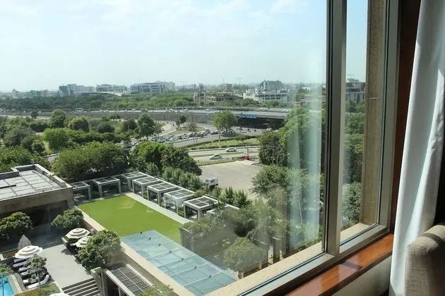 Standard Oda (Pool City View)