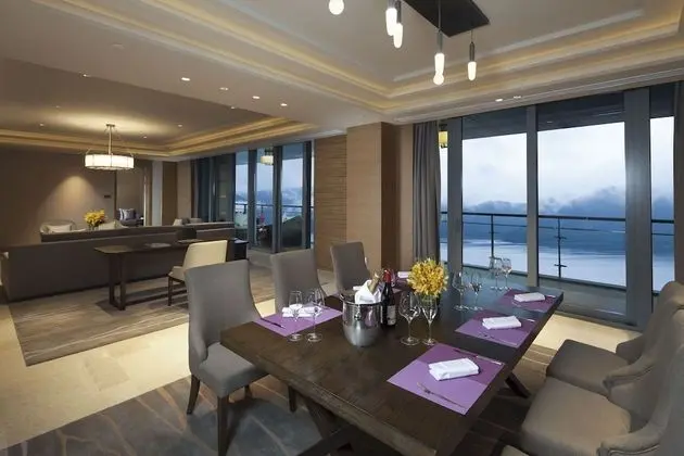Club Süit, 1 Yatak Odası, Göl Manzaralı (Premier)