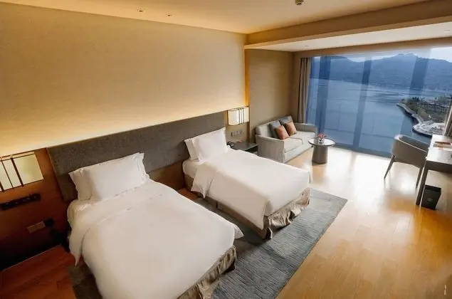 Premium Oda, 2 Çift Kişilik Yatak, Balkon, Göl Manzaralı