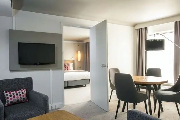 Süit, 1 Yatak Odası, Business Dinlenme Salonu Kullanımı (High Floor)
