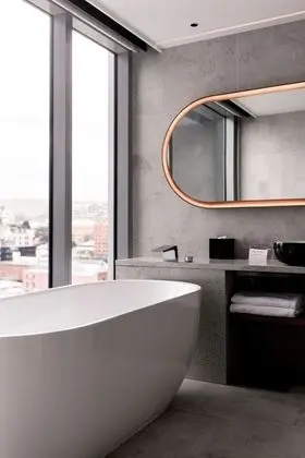 Junior Süit, 1 En Büyük (King) Boy Yatak, Business Dinlenme Salonu Kullanımı, Şehir Manzaralı