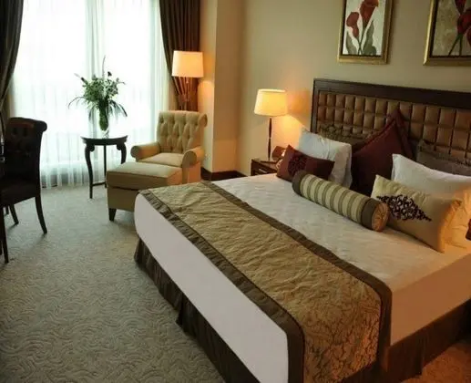 Premium Oda, 1 En Büyük (King) Boy Yatak, Engellilere Uygun, Business Dinlenme Salonu Kullanımı