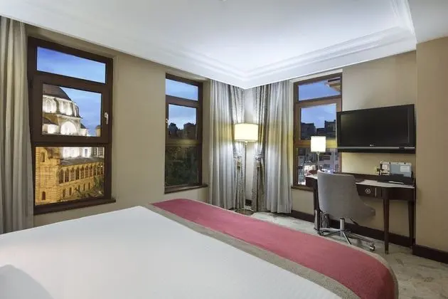 Premium Oda, 2 Tek Kişilik Yatak, Sigara İçilebilir, Business Dinlenme Salonu Kullanımı