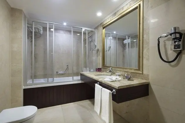 Premium Oda, 2 Tek Kişilik Yatak, Sigara İçilmez, Business Dinlenme Salonu Kullanımı