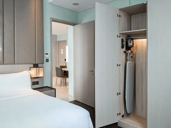 Süit, 1 Yatak Odası, Balkon (Mid Floor)