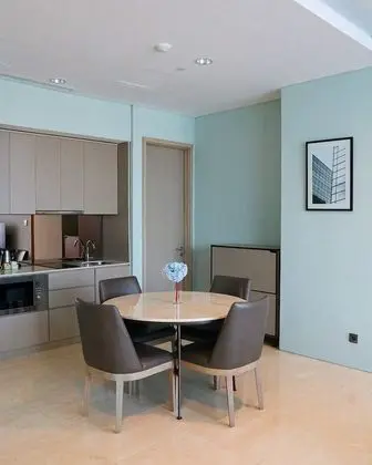 Süit, 1 Yatak Odası, Balkon (Mid Floor)