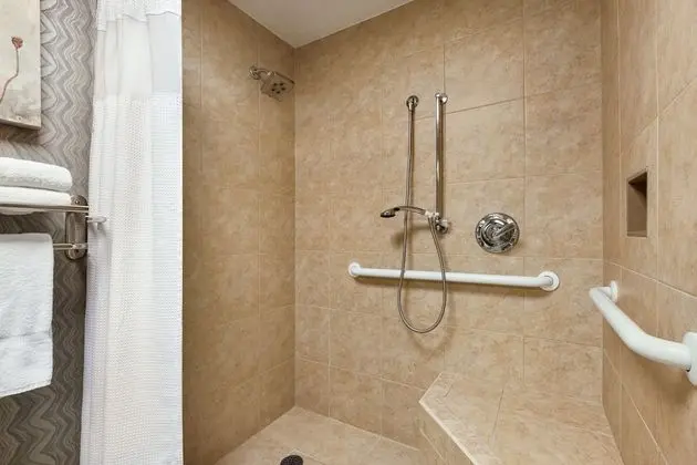 Standard Oda, 2 Çift Kişilik Yatak, Engellilere Uygun (Communications, Transfer Shower)