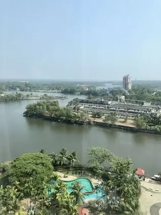 Standard Oda, 1 En Büyük (King) Boy Yatak (Backwater View)
