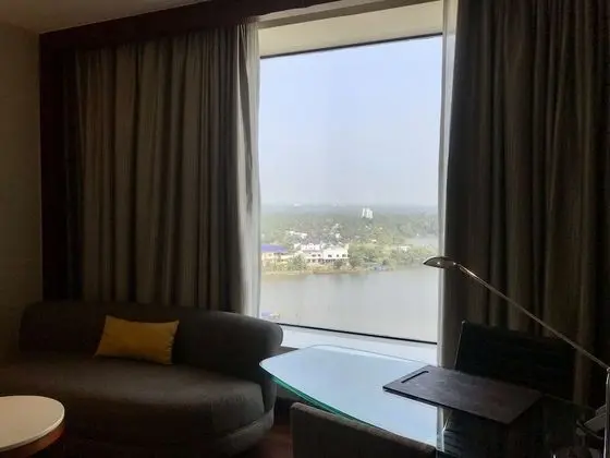 Standard Oda, 1 En Büyük (King) Boy Yatak (Backwater View)