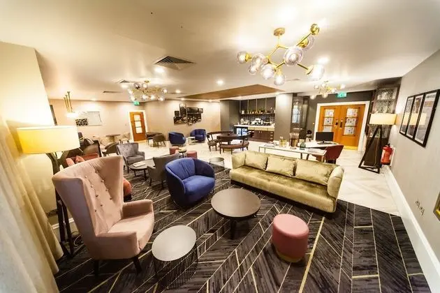 Süit, 1 Yatak Odası, Business Dinlenme Salonu Kullanımı (Lounge Access)