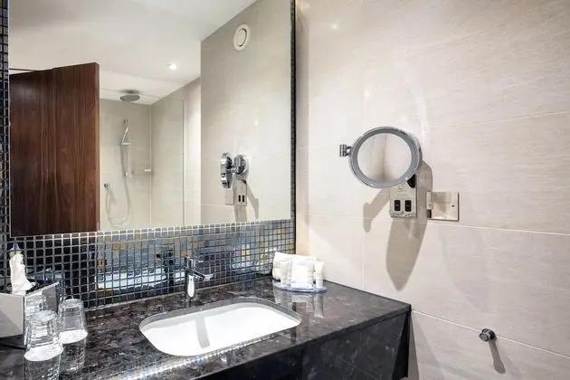 Standard Oda, 1 En Büyük (King) Boy Yatak (Walk-In Shower)