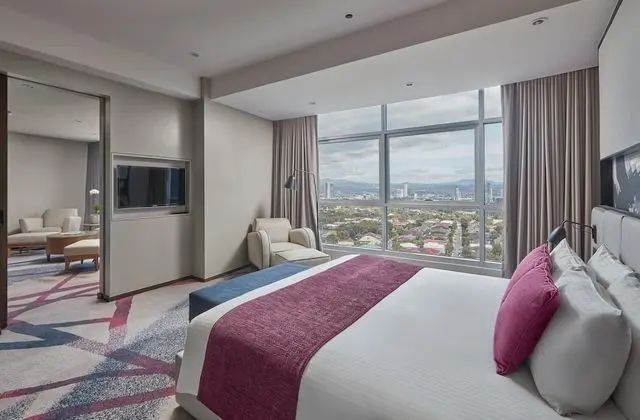 Süit, 1 Yatak Odası (High Floor Lounge Access)