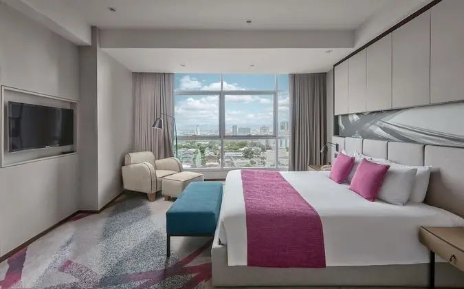 Süit, 1 Yatak Odası (High Floor Lounge Access)