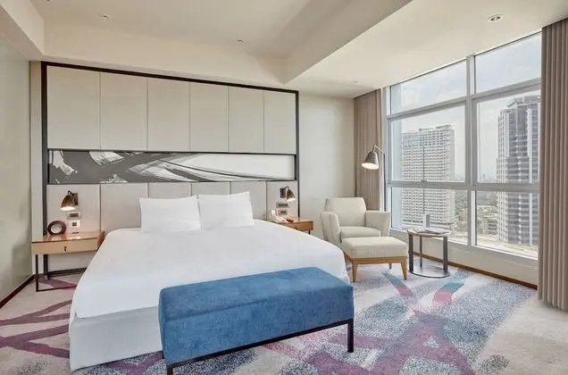 Süit, 1 Yatak Odası (Low Floor Lounge Access)