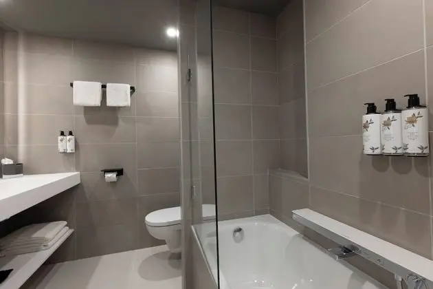 Premium Oda, 1 En Büyük (King) Boy Yatak ve Çekyat