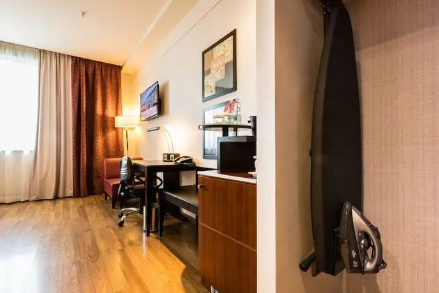 Premium Oda, 1 En Büyük (King) Boy Yatak