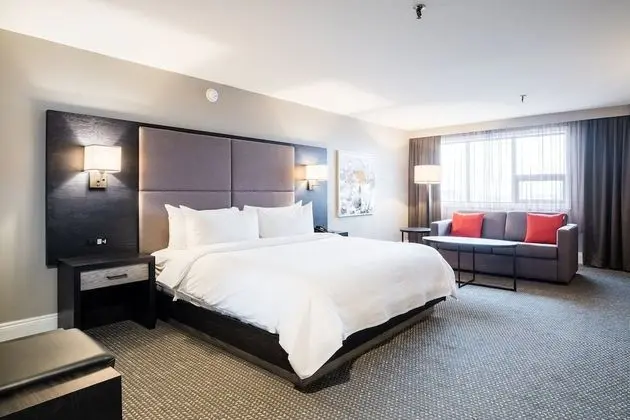 Premium Oda, 1 En Büyük (King) Boy Yatak ve Çekyat (High Floor)