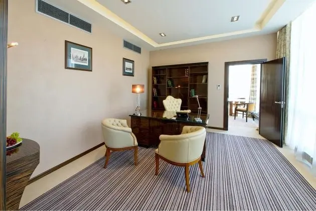 1 Çift Kişilik Veya 2 Tek Kişilik Yatak Business