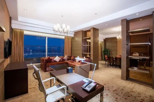 Süit, 1 Yatak Odası, Göl Manzaralı (Dining Area)