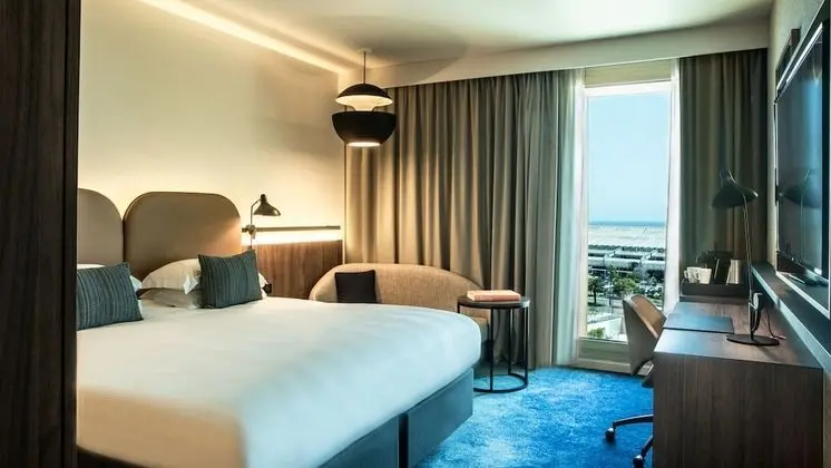 Premium Oda, 1 En Büyük (King) Boy Yatak (Sea Side)